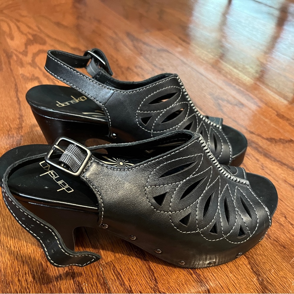 Dansko Black Cutout Sandals
